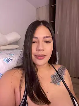 Snapshot of Latina_vanessa chatting on February 10, 10:09 pm Latina vanessa online show from February 10, 10:09 pm