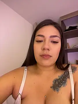 Snapshot of Latina_vanessa chatting on March 4, 1:55 am Latina vanessa online show from March 4, 1:55 am