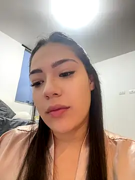 Snapshot of Latina_vanessa chatting on October 14, 10:54 pm Latina vanessa online show from October 14, 10:54 pm