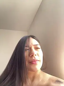 Snapshot of Latina_vanessa chatting on October 15, 5:46 pm Latina vanessa online show from October 15, 5:46 pm