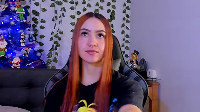 Snapshot of Amypond__ chatting on December 3, 5:01 pm Amypond online show from December 3, 5:01 pm