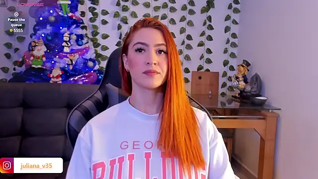 Snapshot of Amypond__ chatting on December 16, 6:05 pm Amypond online show from December 16, 6:05 pm