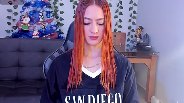 Snapshot of Amypond__ chatting on December 17, 6:09 pm Amypond online show from December 17, 6:09 pm