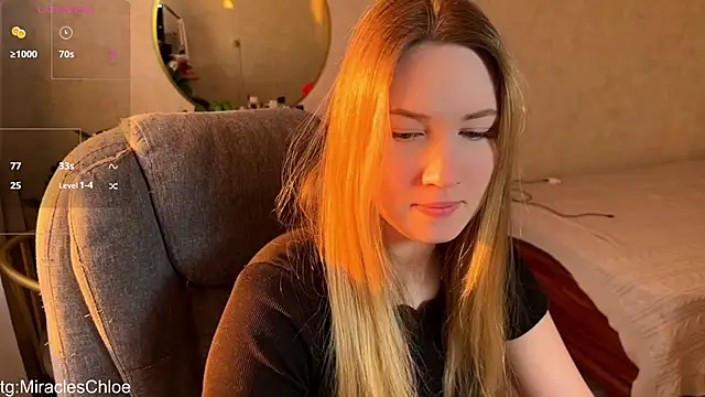 Snapshot of ChloeMillerMeow chatting on May 4, 12:39 am ChloeMillerMeow online show from May 4, 12:39 am