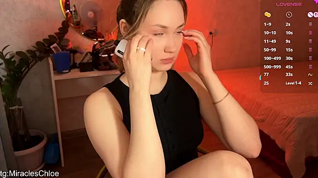 Snapshot of ChloeMillerMeow chatting on May 22, 8:03 pm ChloeMillerMeow online show from May 22, 8:03 pm