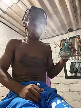 Larry-n-clouds online show from November 22, 3:05 am