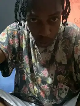 Larry-n-clouds online show from December 3, 12:29 am