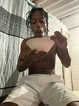 Larry-n-clouds online show from December 15, 10:41 am