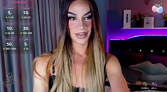 Snapshot of camila_hootie chatting on February 28, 3:15 am camila hootie online show from February 28, 3:15 am