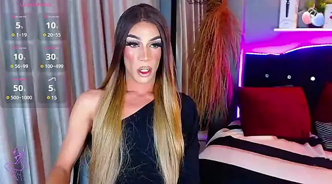 Snapshot of camila_hootie chatting on March 3, 7:10 am camila hootie online show from March 3, 7:10 am