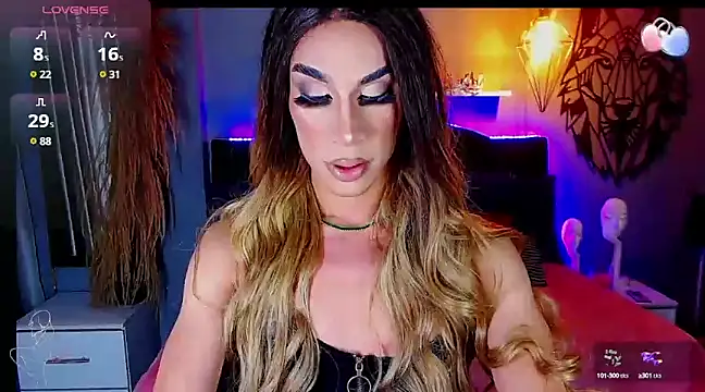 Snapshot of camila_hootie chatting on March 14, 3:26 am camila hootie online show from March 14, 3:26 am