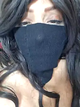 Snapshot of Rozittaa chatting on December 24, 10:28 pm Rozittaa online show from December 24, 10:28 pm