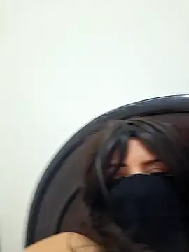 Snapshot of Rozittaa chatting on December 27, 9:22 pm Rozittaa online show from December 27, 9:22 pm