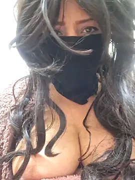 Snapshot of Rozittaa chatting on February 28, 10:50 pm Rozittaa online show from February 28, 10:50 pm