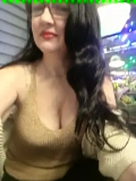 Snapshot of CamilleDesire chatting on January 16, 5:01 pm CamilleDesire online show from January 16, 5:01 pm