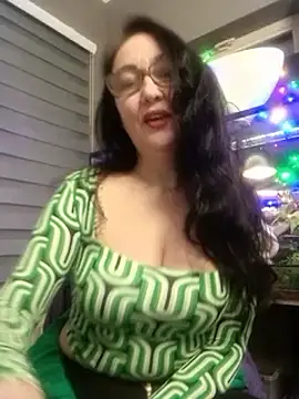 Snapshot of CamilleDesire chatting on January 24, 5:11 pm CamilleDesire online show from January 24, 5:11 pm