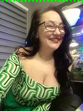 Snapshot of CamilleDesire chatting on February 10, 5:41 pm CamilleDesire online show from February 10, 5:41 pm