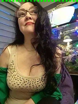 Snapshot of CamilleDesire chatting on February 17, 5:21 pm CamilleDesire online show from February 17, 5:21 pm