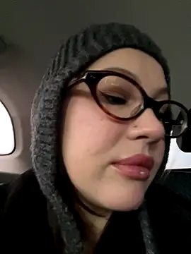 Snapshot of RinaCat chatting on November 26, 5:41 am RinaCat online show from November 26, 5:41 am