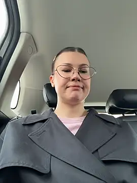 RinaCat online show from April 22, 5:32 am