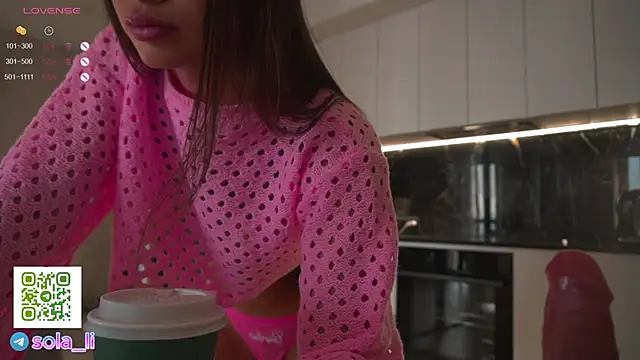 Snapshot of Sola_LI chatting on March 1, 2:59 am Sola LI online show from March 1, 2:59 am