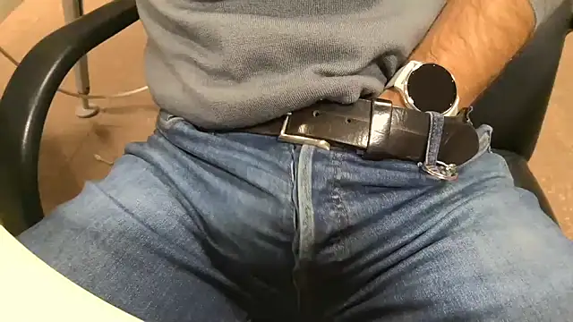 alessandroman2114 online show from November 11, 5:13 pm