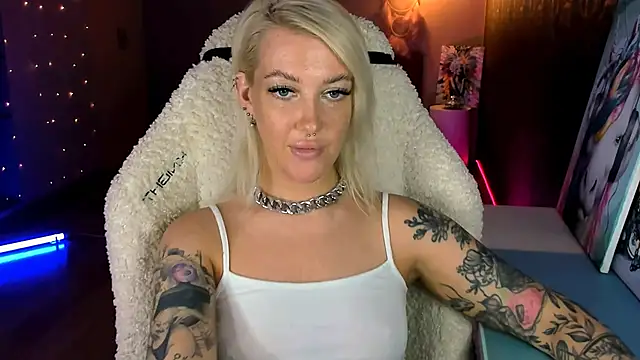 tykioty Miley online show from July 18, 11:47 am