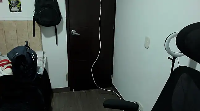 JOHANLEON1 online show from January 19, 3:39 am