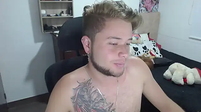 JOHANLEON1 online show from March 18, 12:27 am