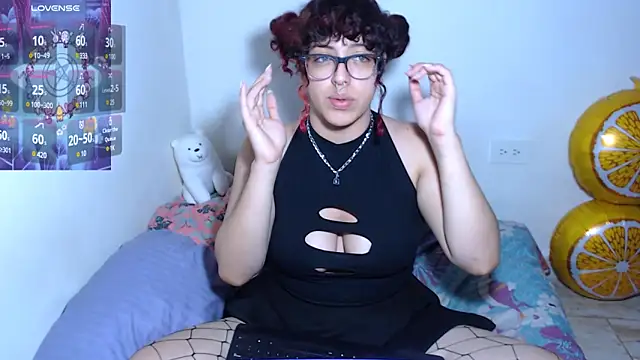 Eli666uwu online show from February 2, 4:05 am