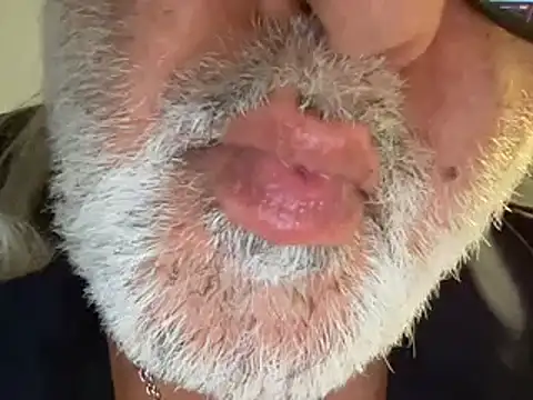 Snapshot of EroticVenetian chatting on March 10, 7:53 am EroticVenetian online show from March 10, 7:53 am