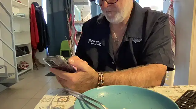 Snapshot of EroticVenetian chatting on March 10, 2:05 pm EroticVenetian online show from March 10, 2:05 pm