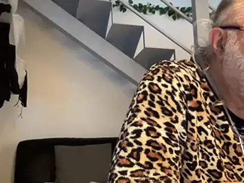 Snapshot of EroticVenetian chatting on March 15, 6:58 am EroticVenetian online show from March 15, 6:58 am