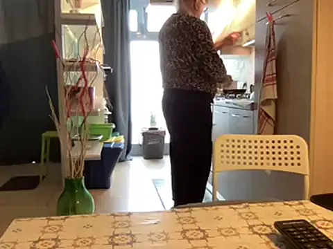 Snapshot of EroticVenetian chatting on March 15, 2:34 pm EroticVenetian online show from March 15, 2:34 pm