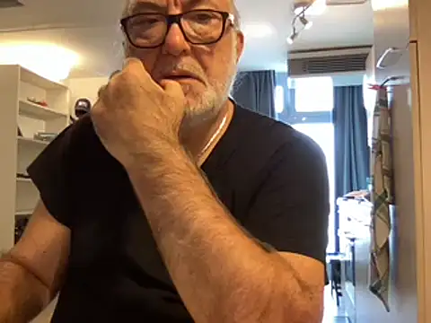 Snapshot of EroticVenetian chatting on March 16, 12:55 pm EroticVenetian online show from March 16, 12:55 pm