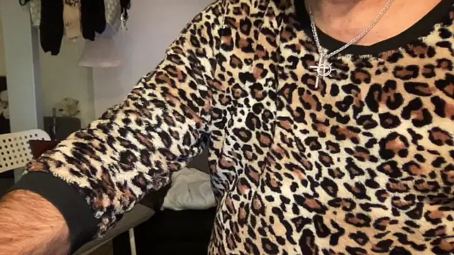 Snapshot of EroticVenetian chatting on March 20, 9:35 pm EroticVenetian online show from March 20, 9:35 pm