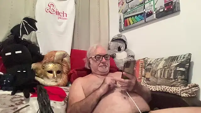 Snapshot of EroticVenetian chatting on October 6, 12:02 pm EroticVenetian online show from October 6, 12:02 pm