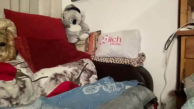 Snapshot of EroticVenetian chatting on October 8, 6:11 am EroticVenetian online show from October 8, 6:11 am