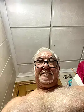 Snapshot of EroticVenetian chatting on October 23, 6:06 pm EroticVenetian online show from October 23, 6:06 pm