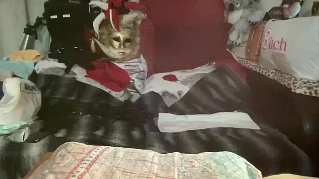 Snapshot of EroticVenetian chatting on November 18, 6:56 pm EroticVenetian online show from November 18, 6:56 pm