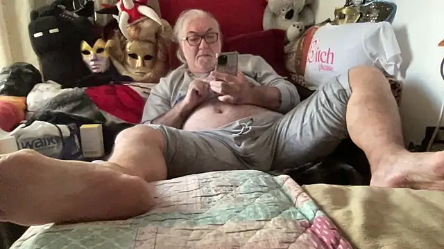 Snapshot of EroticVenetian chatting on November 25, 10:37 am EroticVenetian online show from November 25, 10:37 am