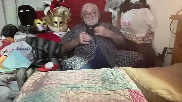 Snapshot of EroticVenetian chatting on November 28, 7:27 pm EroticVenetian online show from November 28, 7:27 pm