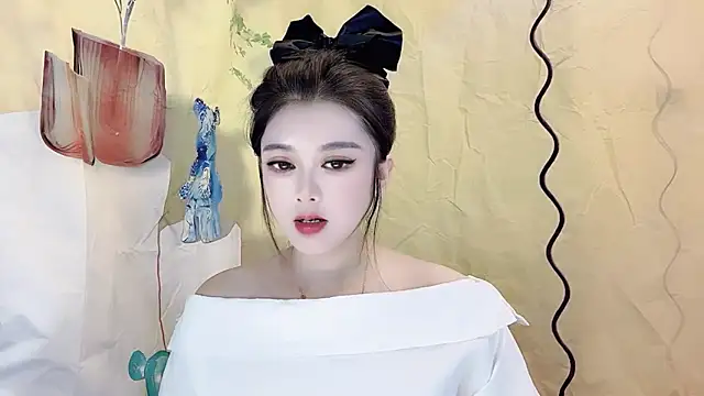 Snapshot of VIWVI chatting on October 17, 5:10 am VIWVI online show from October 17, 5:10 am