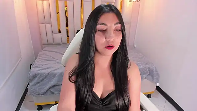 Snapshot of Karla_hernandez_ chatting on February 13, 5:11 pm Karla hernandez  online show from February 13, 5:11 pm