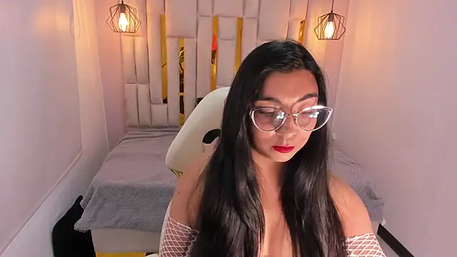 Snapshot of Karla_hernandez_ chatting on February 15, 2:22 pm Karla hernandez  online show from February 15, 2:22 pm