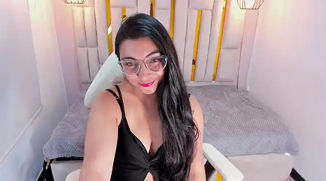 Snapshot of Karla_hernandez_ chatting on March 7, 5:17 pm Karla hernandez  online show from March 7, 5:17 pm