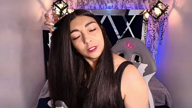 Snapshot of Karla_hernandez_ chatting on September 13, 12:16 pm Karla hernandez  online show from September 13, 12:16 pm