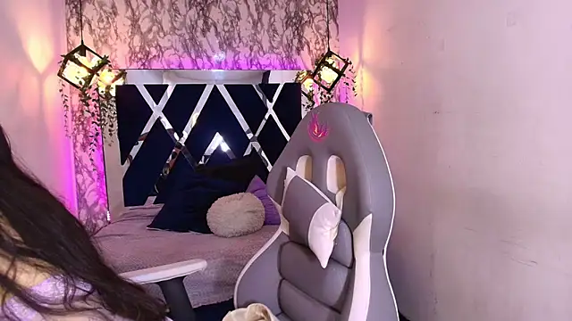 Snapshot of Karla_hernandez_ chatting on October 17, 11:57 am Karla hernandez  online show from October 17, 11:57 am