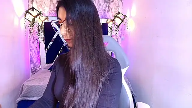 Snapshot of Karla_hernandez_ chatting on October 18, 11:33 am Karla hernandez  online show from October 18, 11:33 am