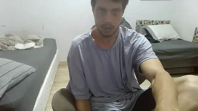 Snapshot of prorafadodoce chatting on February 19, 8:33 am prorafadodoce online show from February 19, 8:33 am